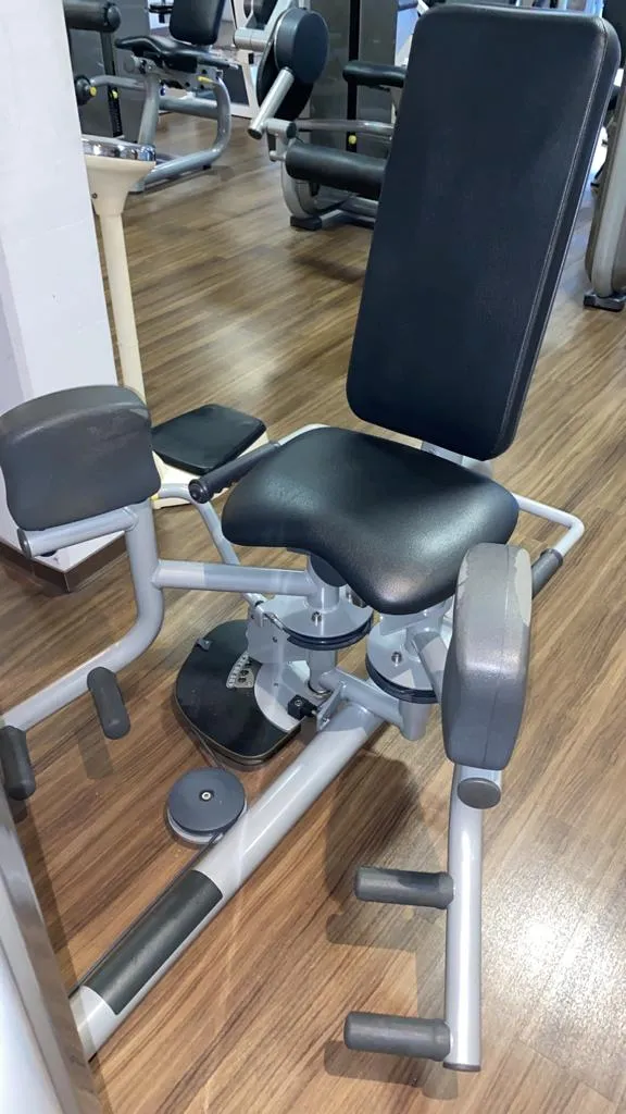 TechnoGym Kraftgerätepark 16 Fitnessgeräte im Set, gebraucht - überholter Zustand