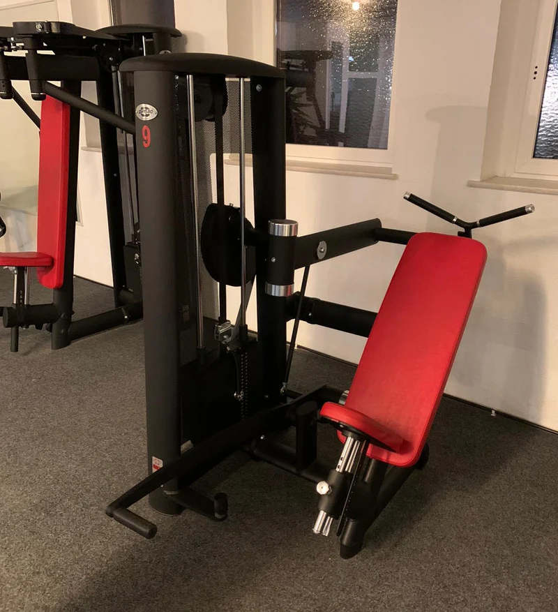 Gym80 Sygnum - 20 Kraftgeräte, 17 Bänke, Ständer, Ablagen etc - Gerätepark, Matt-Schwarz Sonderfarbe, gebraucht - Neuwertig