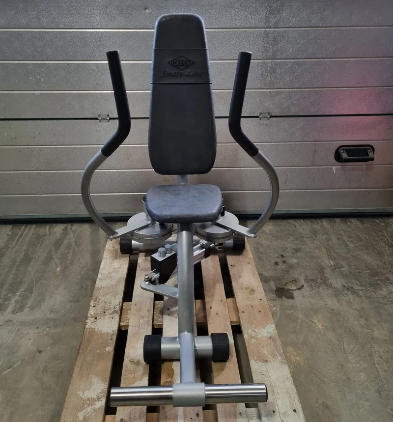 HBP 8er Fitness-Zirkel, Smart-Line, 8 Hydraulik Kraftgeräte, Lackierung Silber, gebraucht - überholter Zustand