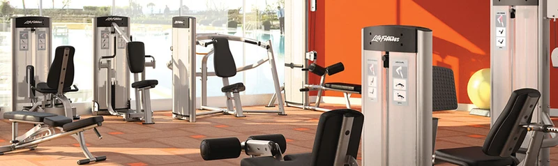 Life Fitness Optima Series - 2 in 1 Kombigeräte - 6 Kraftgeräte im Set, perfekt für Hotel, Firmenfitness, Verein oder kleiner Fitnessraum, gebraucht