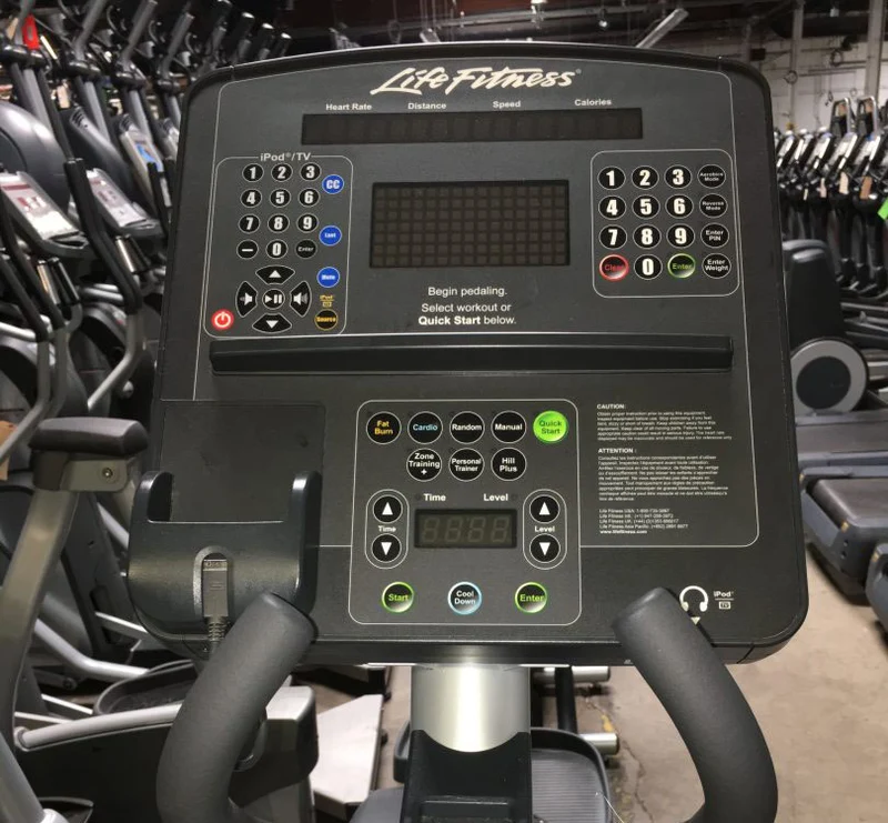 Life Fitness Ergometer Lifecycle, Integrity Serie, LED Konsole, Upright Bike - gebraucht - überholter Zustand