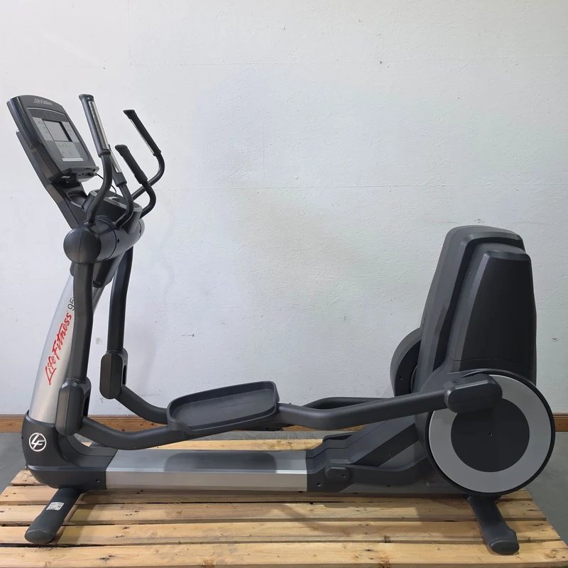 Life Fitness Crosstrainer 95X - Elevation Series 95x - Engage 7" Touchscreen Konsole, gebraucht - überholter Zustand