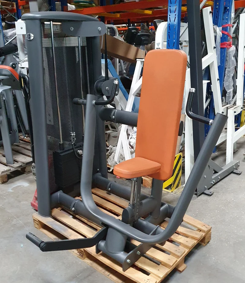 Gym80 Sygnum Einzelgeräte z.B. Kabelzug, Beinstrecker, Latzug, Brustpresse, Gluteus, Seilzug, Drückerbank, Bänke verstellbar Basic, Rückenstrecker etc, gebraucht