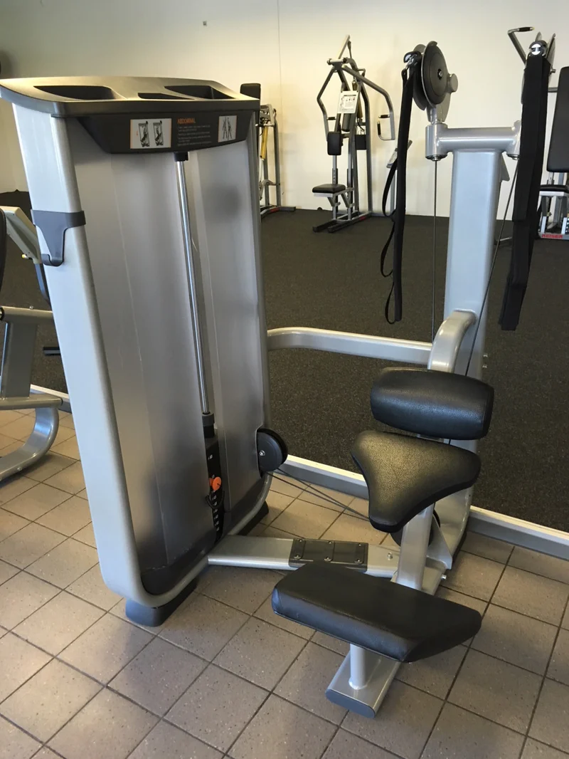 Inotec Kraftgeräteset mit 28 Fitnessgeräten, 18 Kraftgeräte, 10 Bänke und Racks, Natural Line, Silber, Polster Schwarz, gebraucht, überholter Zustand