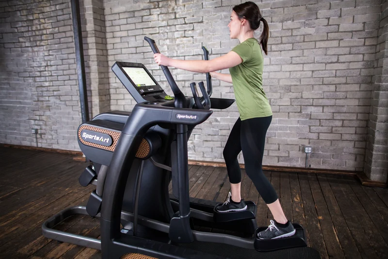 SportsArt ECO-NATURAL Status Line Crosstrainer Verso V886