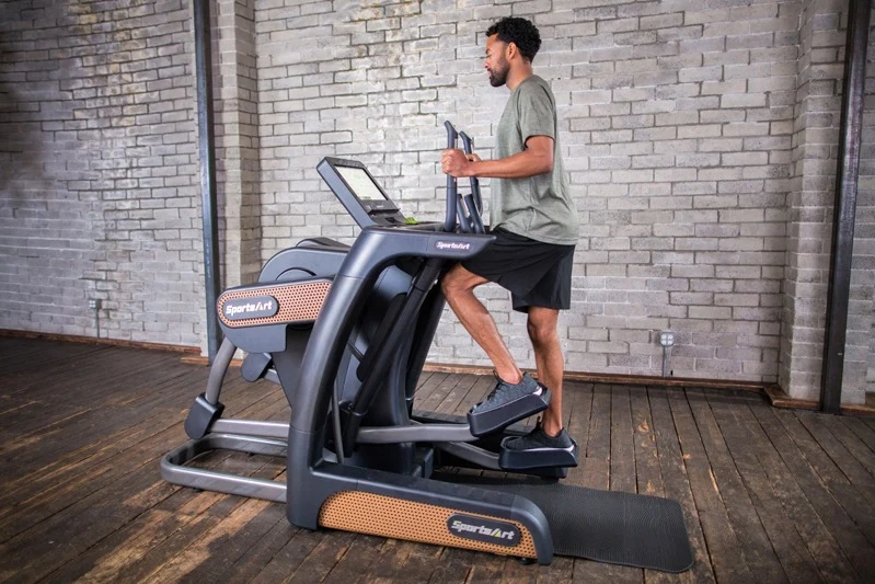 SportsArt ECO-NATURAL Status Line Crosstrainer Verso V886