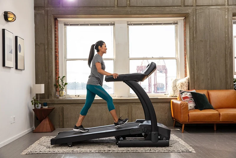SportsArt Residential Laufband TR22F