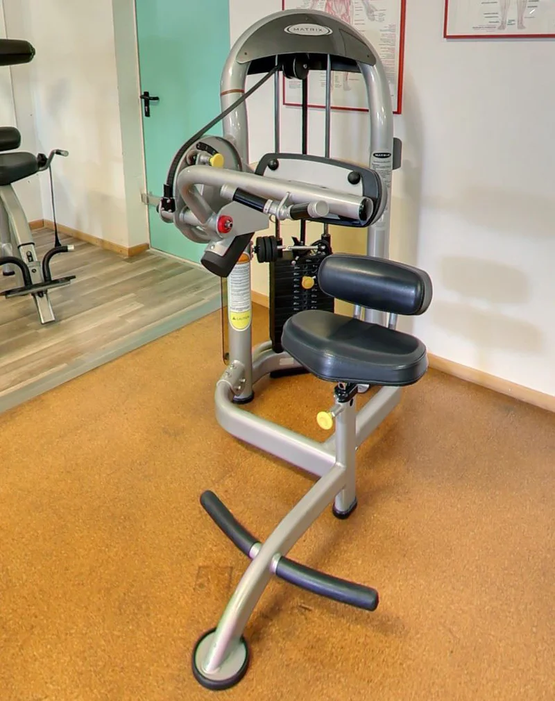 Matrix Aura G3 Bauchmaschine, Abdominal Crunch, Farbe Silber, gebraucht - überholter Zustand
