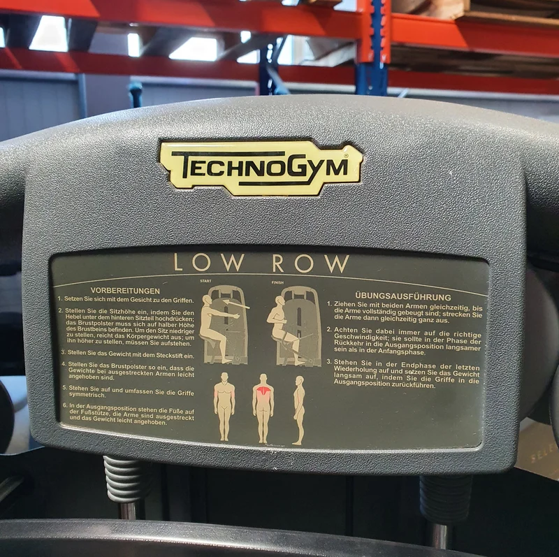 TechnoGym Low Row, Rudern, Latisolator, Selection Line - Neues Modell mit Plastikverkleidung, Polster Braun, gebraucht - überholter Zustand