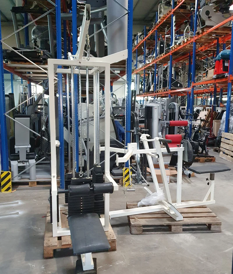 Sportesse 4 Stationenturm, 4 Stack Multi Station, große Gewichtsblöcke, Rahmenfarbe Weiß, gebraucht - geprüfter Zustand