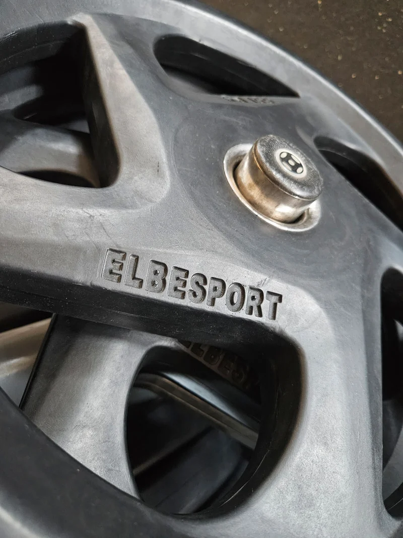 Elbesport Olympia Hantelscheiben V5, Gummi, 1722kg gesamt, 138 Stück gummierte Gripper, Farbe Schwarz, gebraucht - relativ guter Zustand - optische Gebrauchsspuren