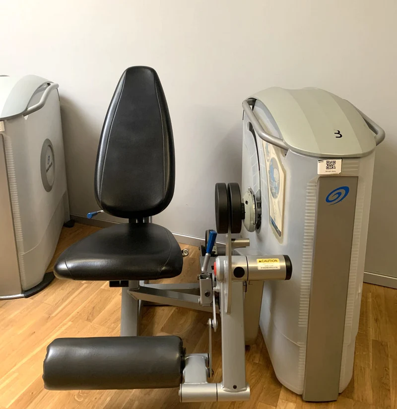 Nautilus One, 11 Kraftgeräte im Set, Nachfolger der legendären Nitro Fitness Serie, Silber, gebraucht - überholter Zustand