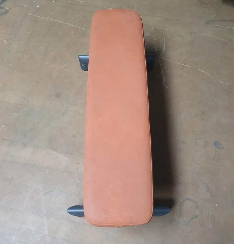 Gym80 Flachbank 4005 Basic, Sygnum Serie, Rahmen Anthrazit, Polster Orange, gebraucht - überholter Zustand
