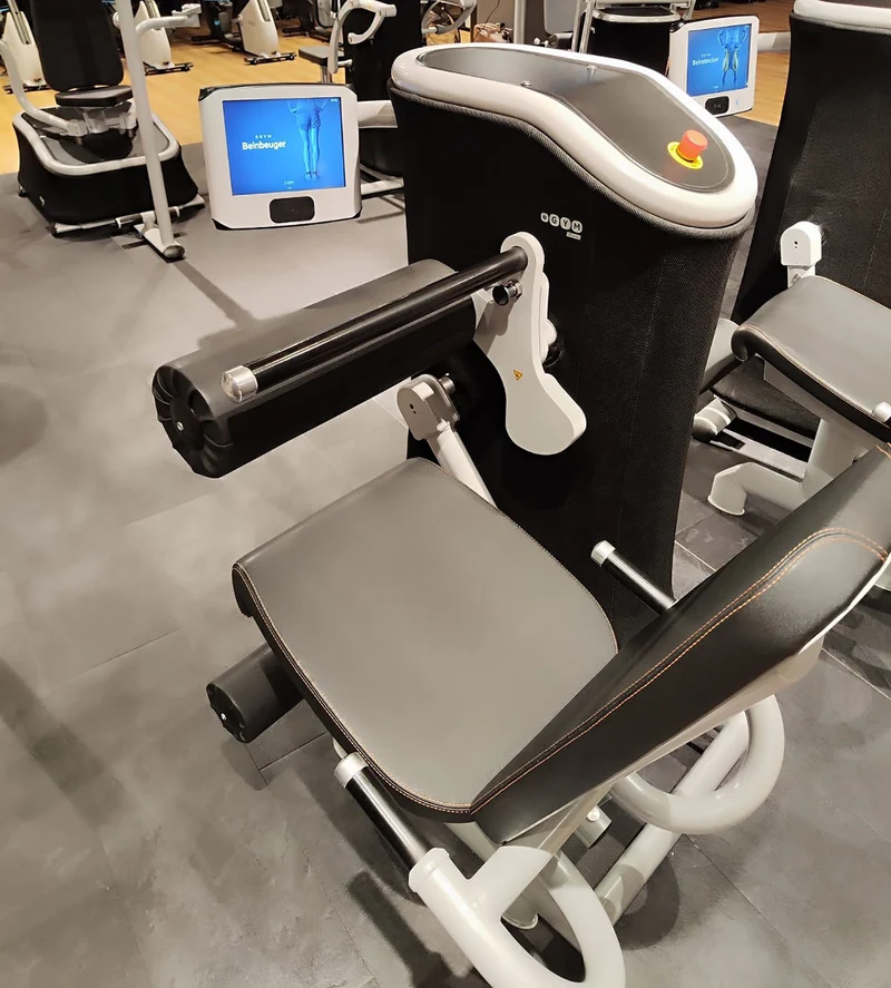 eGym 9er Kraft Zirkel, 9 Kraftgeräte, inkl. PREMIUM Software, Baujahr 2015, Free Flow Technik, gebraucht - überholter Zustand
