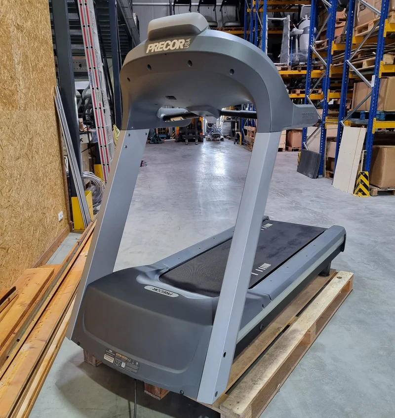 Precor Laufband 954i LED Konsole, gebraucht - überholter Zustand