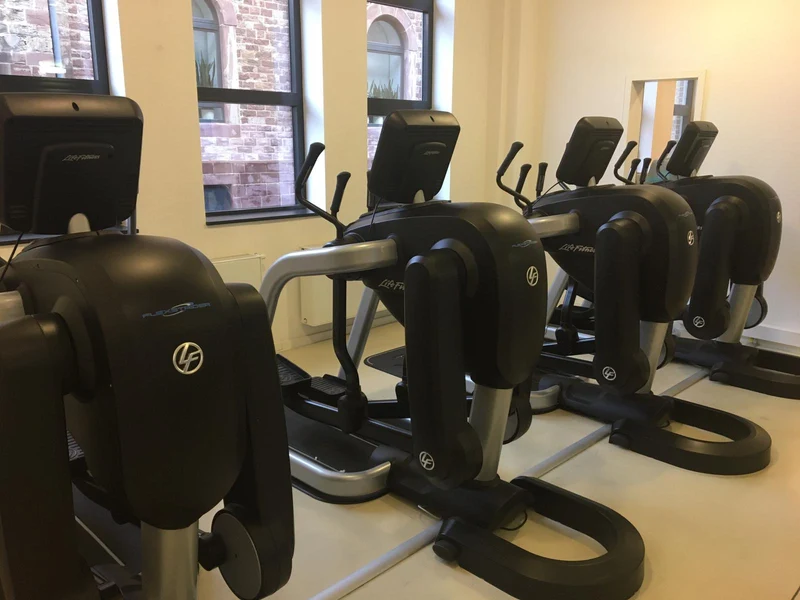 Life Fitness 18 Stk. Cardiogeräte Set, Discover SE Konsolen, Touch, gebraucht - überholter Zustand!