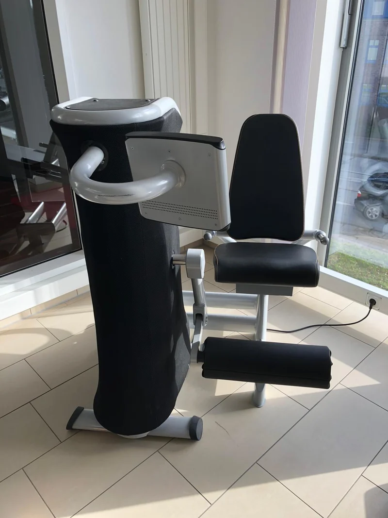 eGym 8er Kraft Zirkel, 8 Kraftgeräte, inkl. PREMIUM Software, Gewartet von eGym, Baujahr 2014, gebraucht - Top Zustand