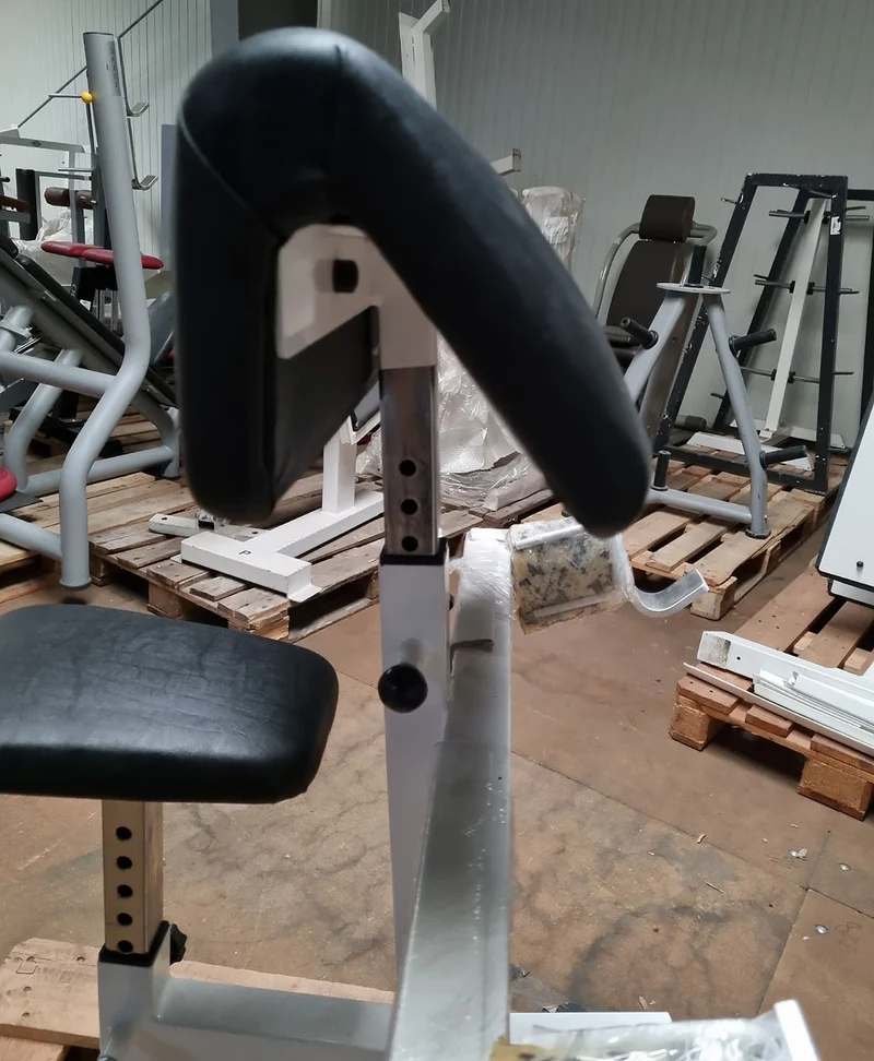 Jimsa Scottcurl Bank, Scott bench, Bizeps Trainingsbank, Rahmen Weiß, Polster Schwarz, Ausstellungsstück - guter Zustand