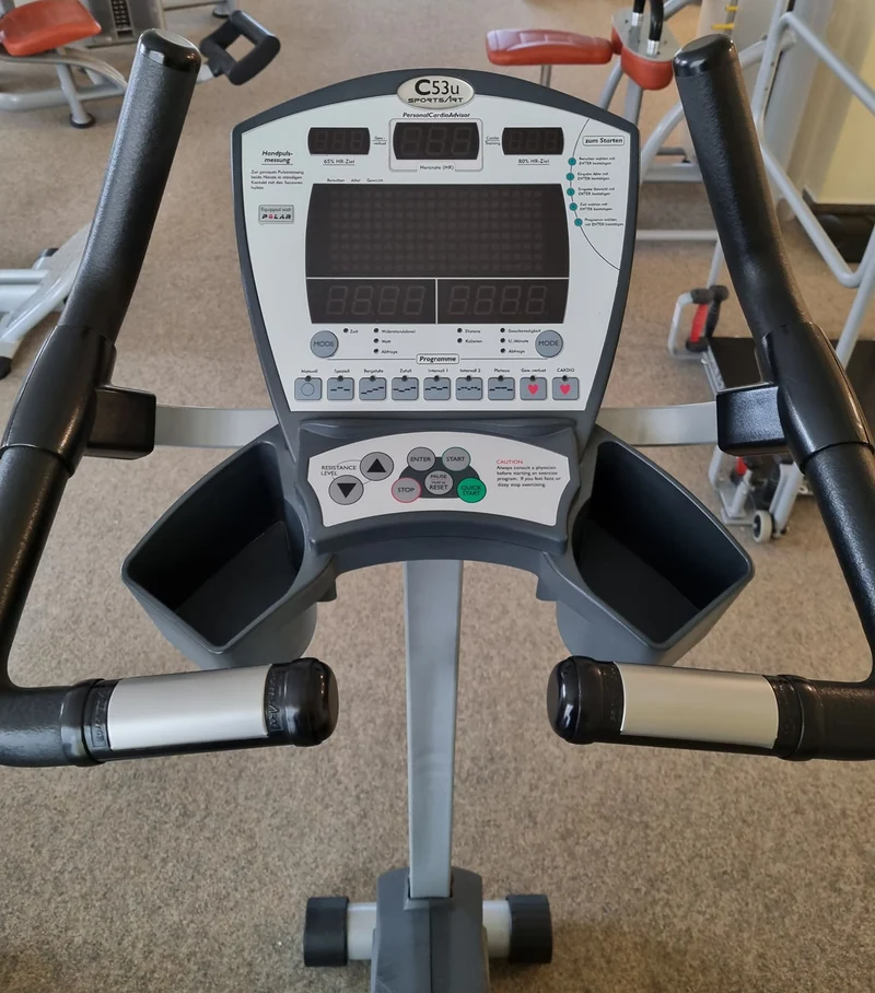 SportsArt Ergometer C53u Upright Bike, gebraucht - überholter Zustand