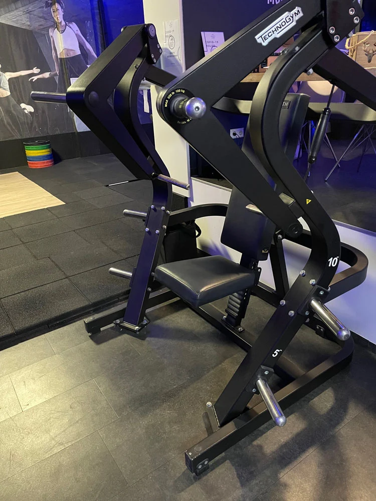TechnoGym Pure Strength Set, 7 Plate loaded Kraftgeräte, inkl. Hantelscheiben, gebraucht - geprüfter Zustand
