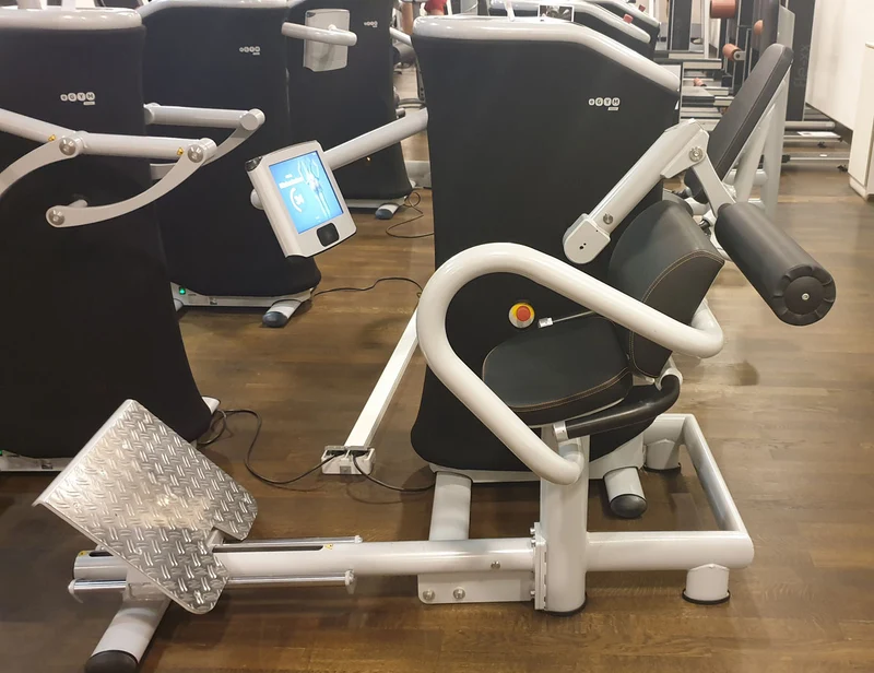 eGym 7er Kraft Zirkel, 7 Kraftgeräte, inkl. Software, Logistik, Einrichtung, All inclusive Paket, Baujahr 2014, gebraucht - überholter Zustand