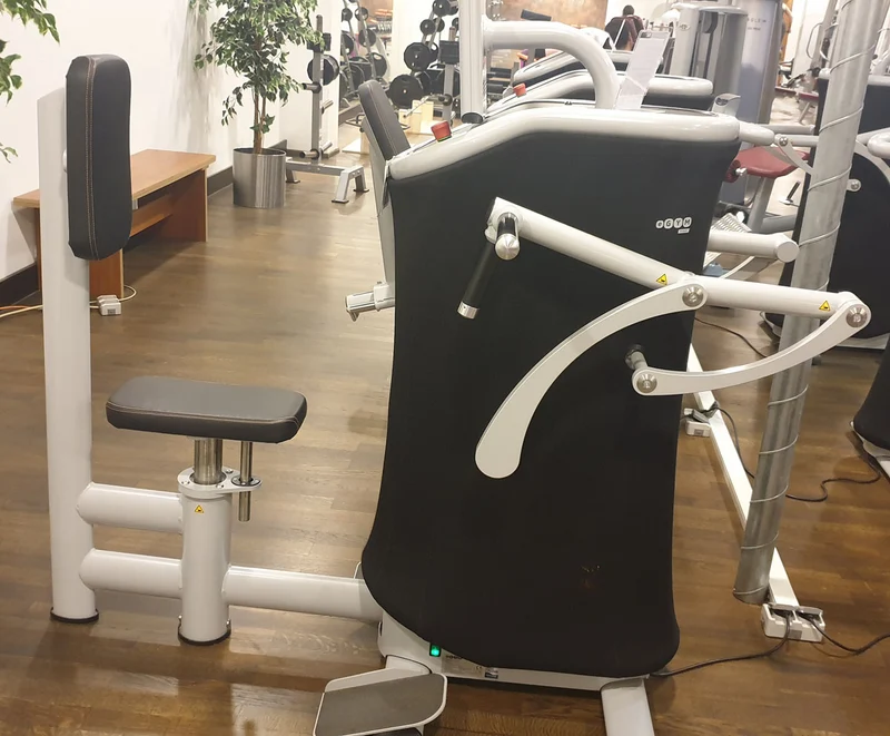 eGym 7er Kraft Zirkel, 7 Kraftgeräte, inkl. Software, Logistik, Einrichtung, All inclusive Paket, Baujahr 2014, gebraucht - überholter Zustand
