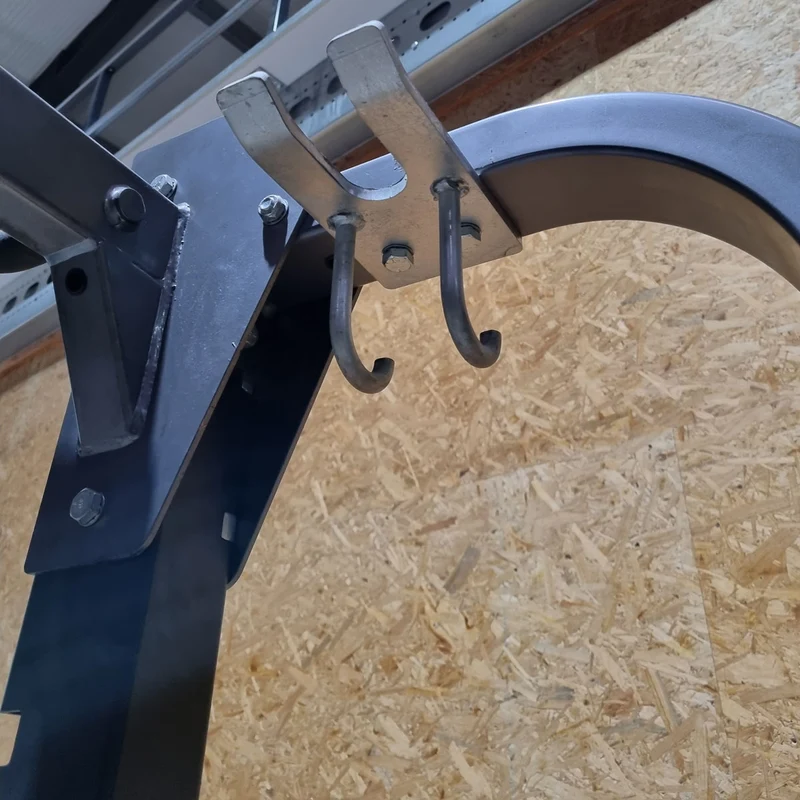 Hammer Strength HD Elite Half Rack mit Holzboden und Pull Up Bar, Rahmenfarbe Schwarz, gebraucht - überholter Zustand