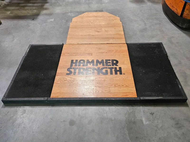 Hammer Strength HD Elite Half Rack mit Holzboden und Pull Up Bar, Rahmenfarbe Schwarz, gebraucht - überholter Zustand