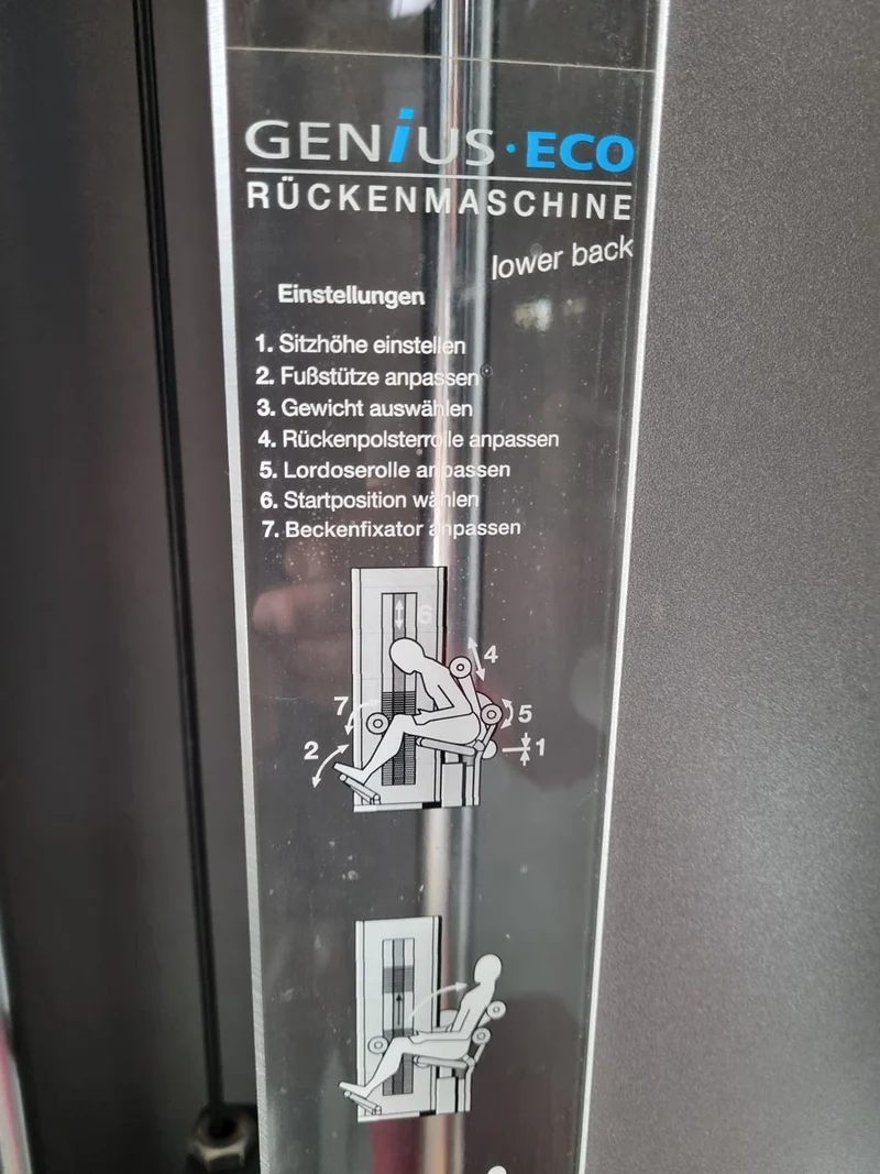 Frei Genius Eco Rückenstreckermaschine, Hyperextension, Rückenmaschine Lower Back, Rahmenfarbe Silber, Polsterfarbe Rot, gebraucht - überholter Zustand