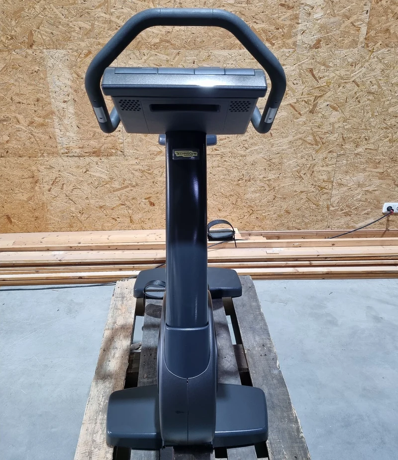 TechnoGym Ergometer Excite Line New Bike 700, VisioWeb Touch Display, gebraucht - überholter Zustand