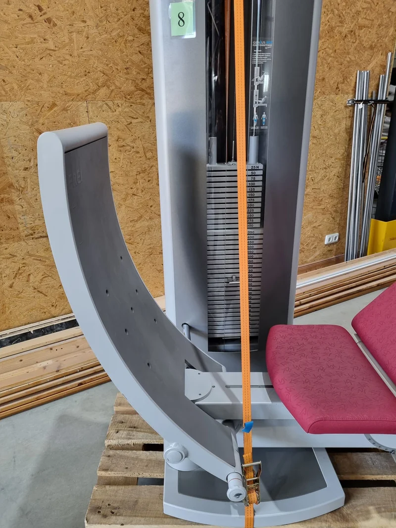 Frei Genius Eco Funktionsstemme - verstellbare Beinpresse, Rahmenfarbe Silber, Polsterfarbe Rot, gebraucht - überholter Zustand