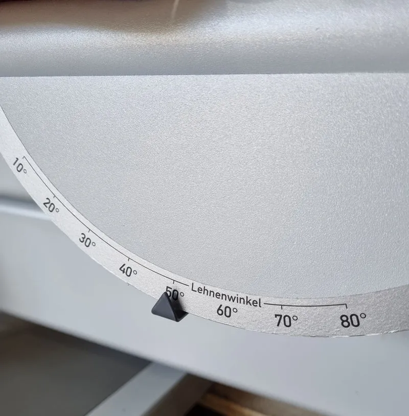 Frei Genius Eco Funktionsstemme - verstellbare Beinpresse, Rahmenfarbe Silber, Polsterfarbe Rot, gebraucht - überholter Zustand