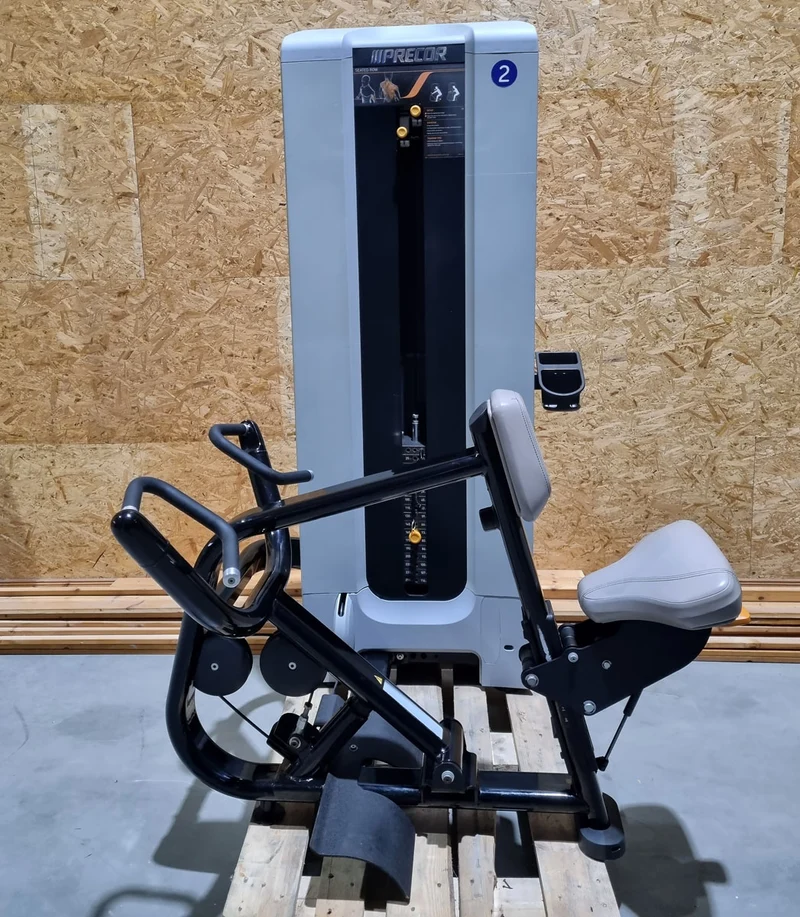 Precor Rudern mit Bruststütze, Row, Lat-Rudern, Rahmenfarbe Schwarz, Polsterfarbe Grau, gebraucht - überholter Zustand