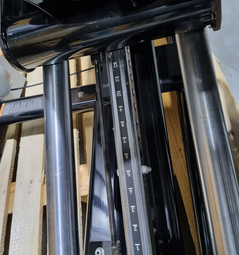 Precor Beinpresse sitzend, LegPress seated, Rahmenfarbe Schwarz, Polsterfarbe Grau, gebraucht - überholter Zustand