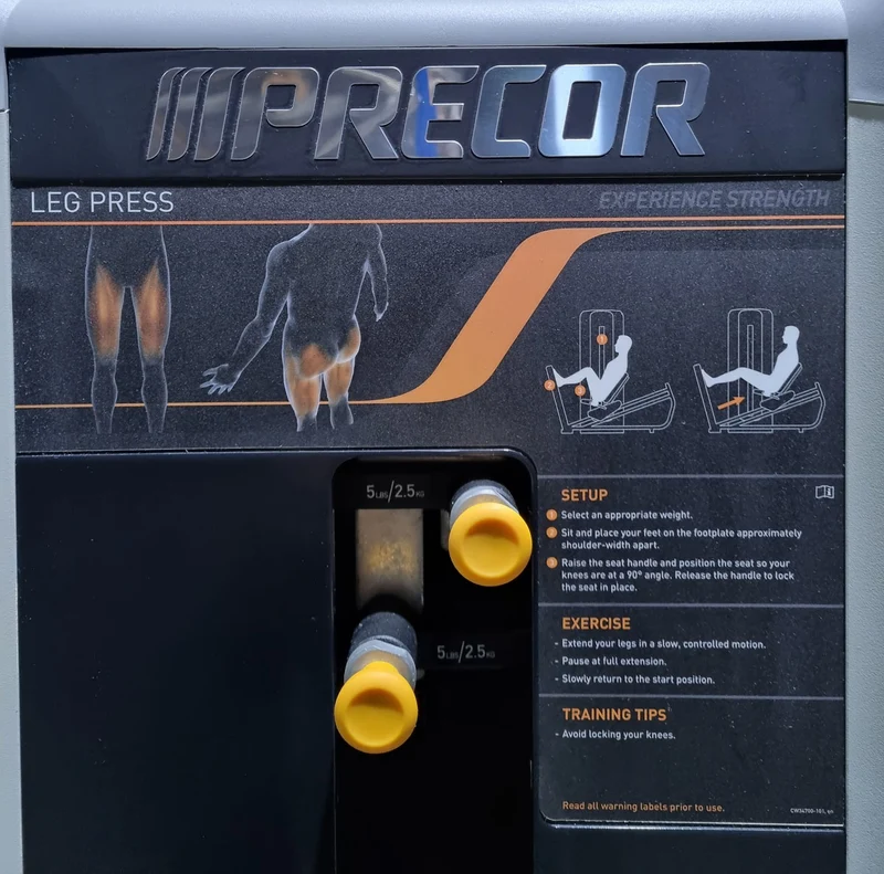 Precor Beinpresse sitzend, LegPress seated, Rahmenfarbe Schwarz, Polsterfarbe Grau, gebraucht - überholter Zustand