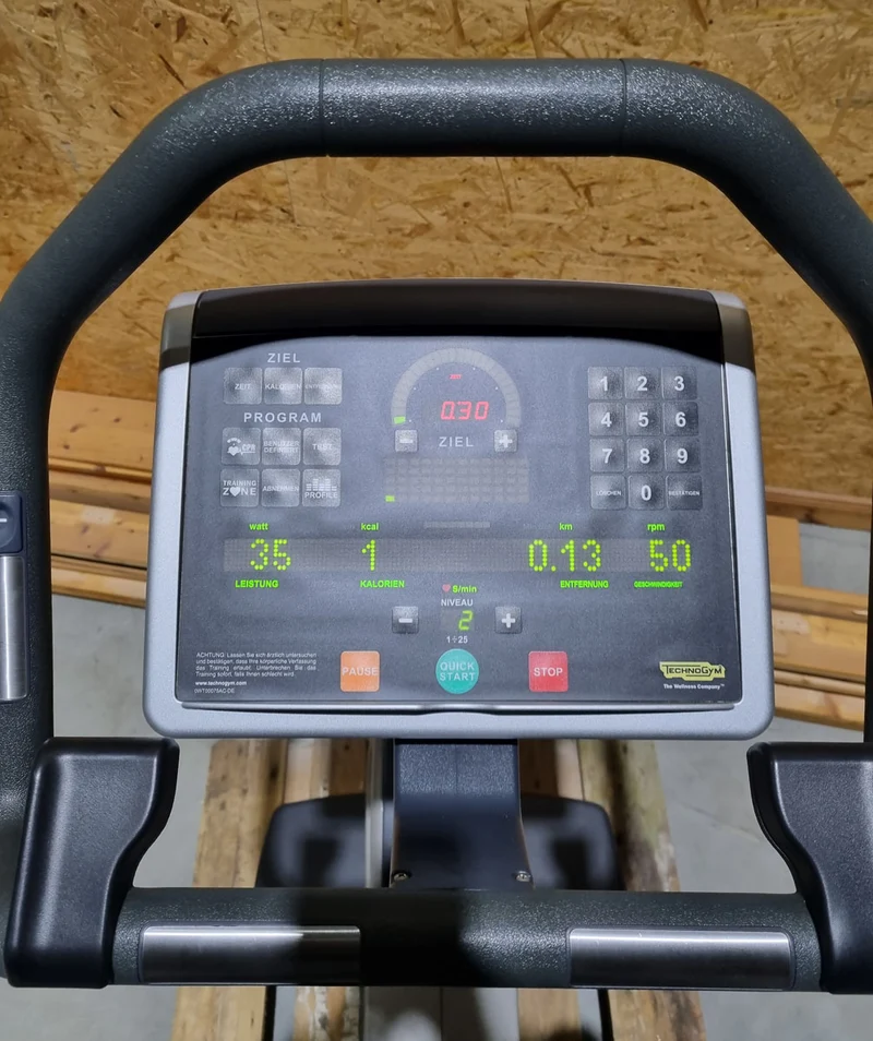 Technogym Ergometer Excite Line 700, New Bike, LED Konsole, gebraucht - überholter Zustand