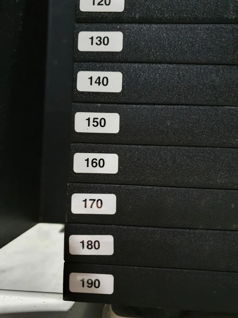 Life Fitness Abduktorenmaschine, Hip Abductor Rahmen Weiß, Polster Schwarz, gebraucht - überholter Zustand