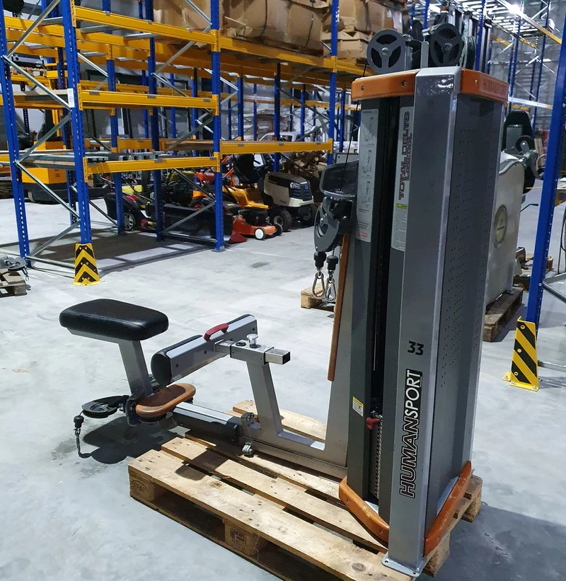 Star Trac Human Sport - Arm-. Rücken- und Schultertraining, Total Delts and Rear-Row - 2 in 1 Dual Functional Kombimaschine, gebraucht - überholter Zustand