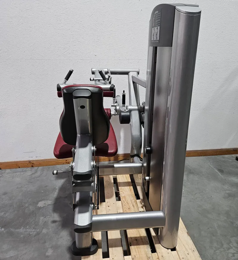Life Fitness Beinbeuger sitzend, Leg Curl, Signature Serie, 135kg Gewichtsblock, Rahmenfarbe Silber, gebraucht - überholter Zustand