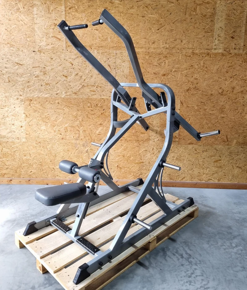 Plate loaded Set, 11 Kraftgeräte, Hammer Strength Nachbau, gebraucht - geprüfter Zustand