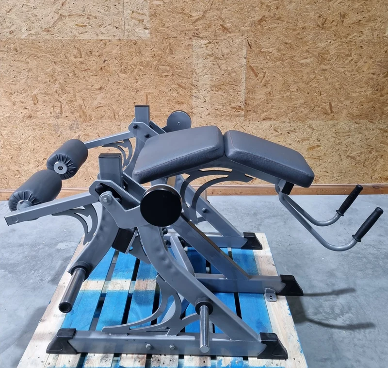 Plate loaded Set, 11 Kraftgeräte, Hammer Strength Nachbau, gebraucht - geprüfter Zustand