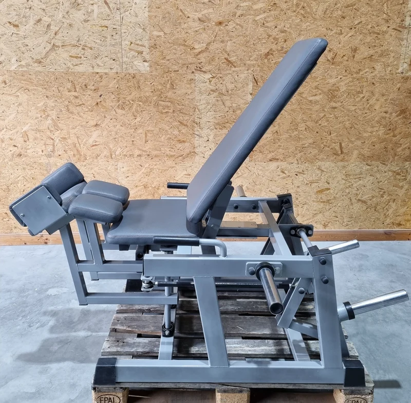 Plate loaded Set, 11 Kraftgeräte, Hammer Strength Nachbau, gebraucht - geprüfter Zustand