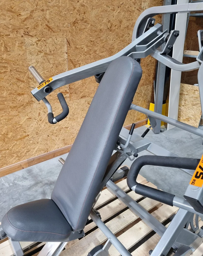 Plate loaded Set, 11 Kraftgeräte, Hammer Strength Nachbau, gebraucht - geprüfter Zustand