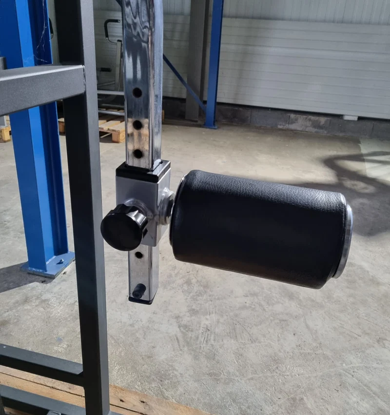 Precor Total Hip Kickmaschine, Hüftpendel, Multi Hip Maschine, Rahmenfarbe Schwarz, Polsterfarbe Schwarz, gebraucht - überholter Zustand