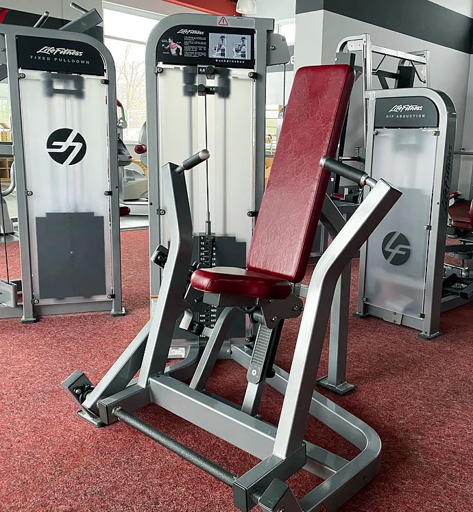Life Fitness Pro2 und Hammer Strength - 15 Kraftgeräte im Set, Rahmen Silber, gebraucht - überholter Zustand