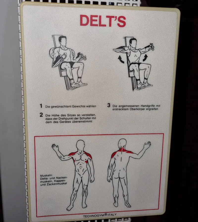 Technogym Seithebe Delts Kraftgerät Schulter, Lateral Raise, Silverline, Rahmenfarbe Weiß, Polsterfarbe Schwarz, gebraucht