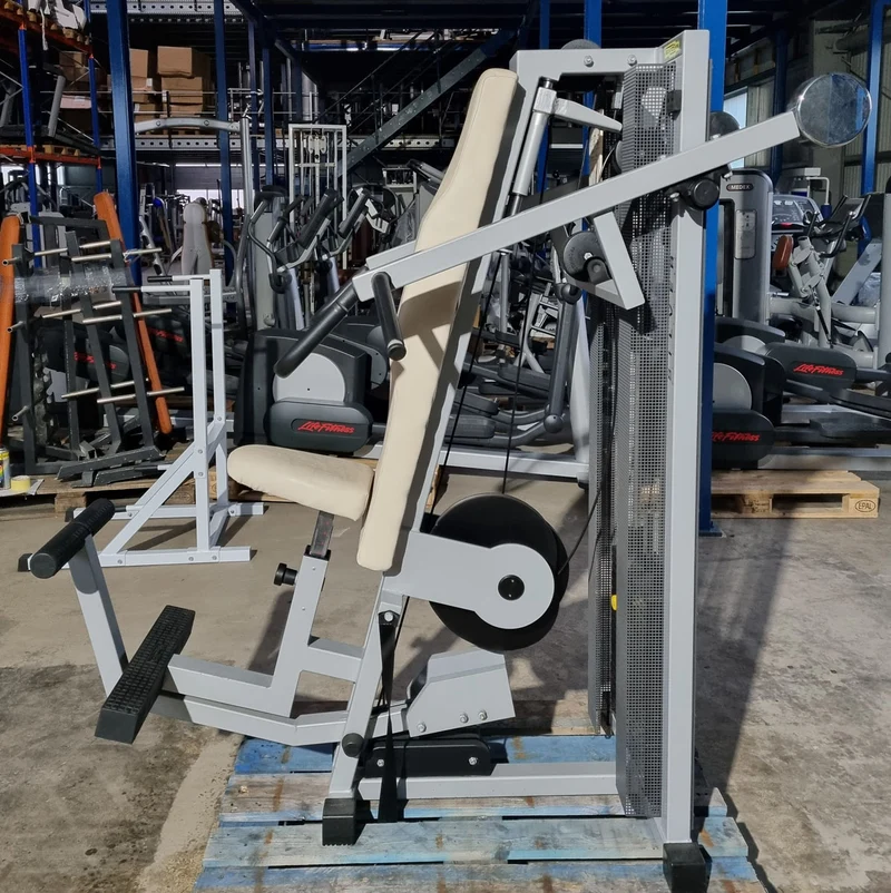 Technogym Latzug, Pulldown, Vertical Traction, Silverline, Rahmenfarbe Silber, Polsterfarbe Beige, gebraucht
