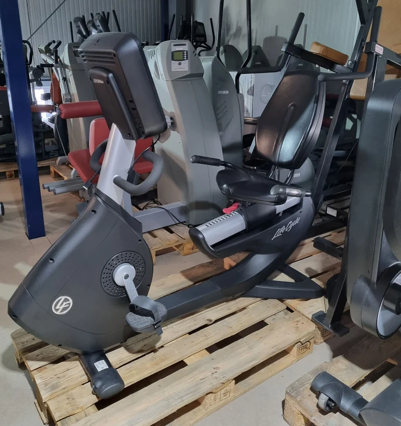 Life Fitness LiegeErgometer Lifecycle, Elevation Series, Recumbent, SE Konsole Touch, gebraucht - überholter Zustand