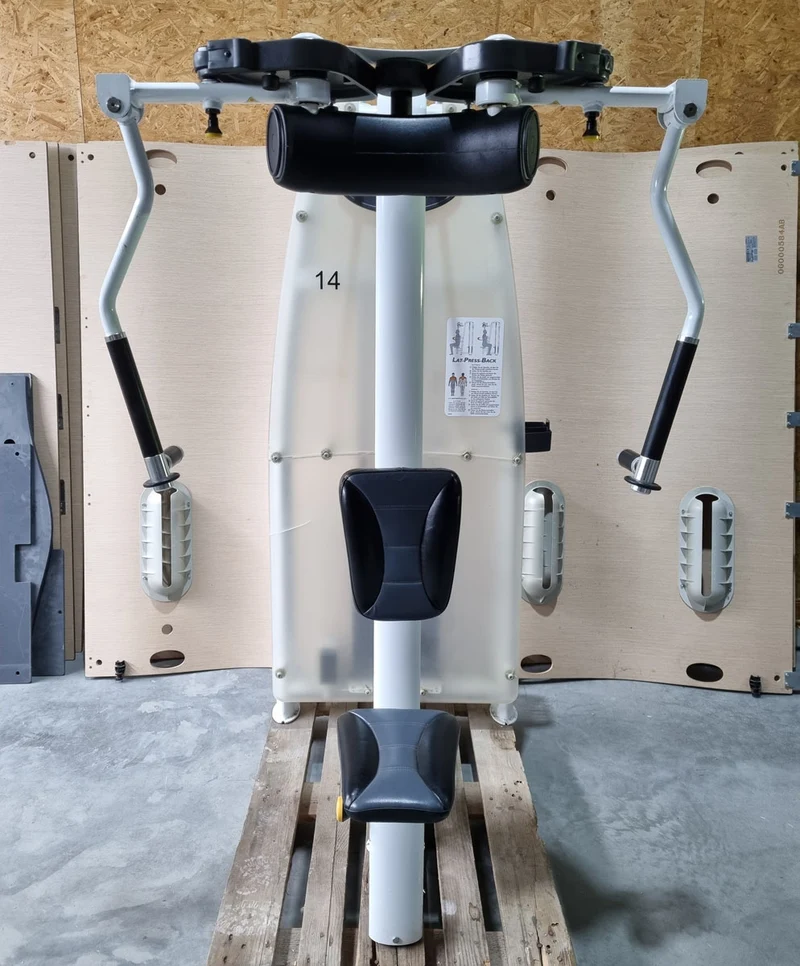 SportsArt Butterfly und Butterfly Reverse 2 in 1 Kombimaschine, Lat-Press-Back Machine, Rahmenfarbe Weiß, gebraucht - überholter Zustand