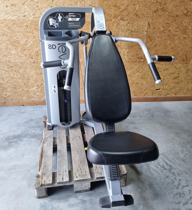 Nautilus Nitro Evo Kraftgeräte Set- 27 Fitnessgeräte und 5 Bänke im Set - gebraucht - TOP Zustand